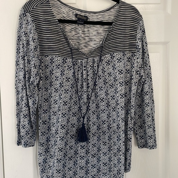 Lucky brand bohemian navy and white striped top in size large - Picture 3 of 7